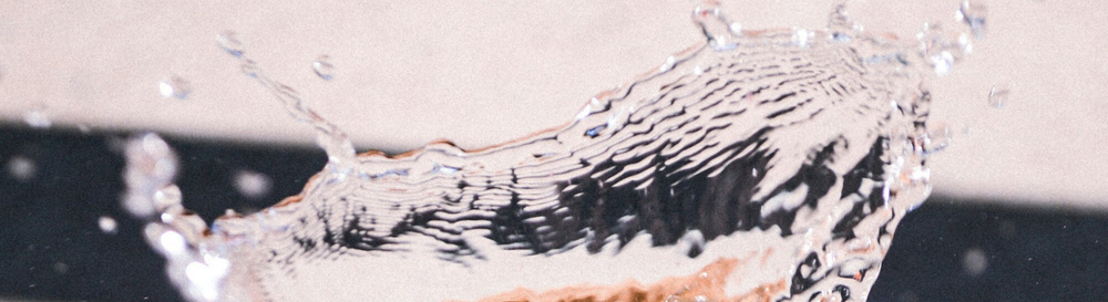 4 reasons to start drinking more water for your gut.